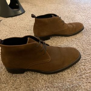 Brow Aldo Suede Chukka Boots (9.5 M)